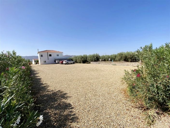 Image No.13-4 Bed Property for sale