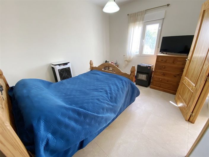 Image No.55-4 Bed Property for sale