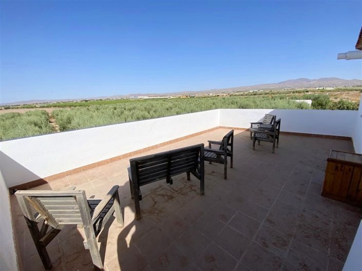 Image No.9-4 Bed Property for sale
