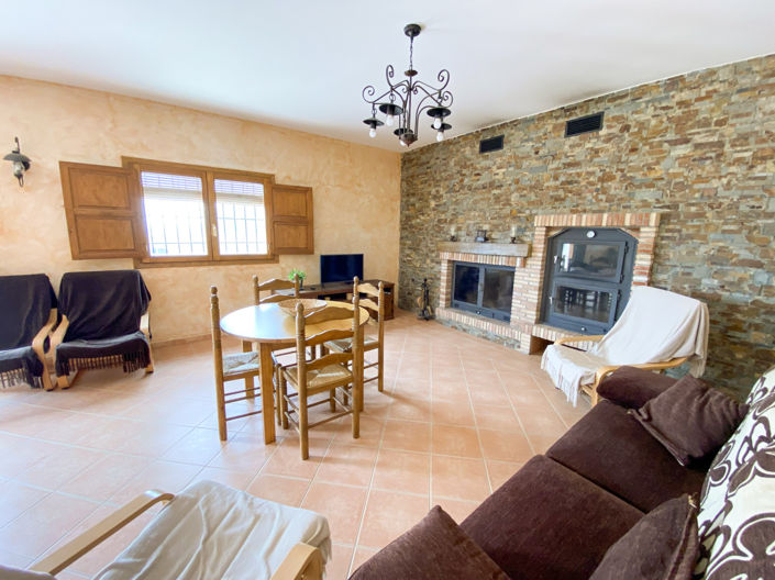 Image No.10-4 Bed Property for sale