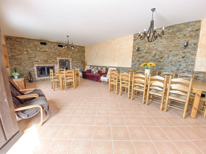 Image No.12-4 Bed Property for sale