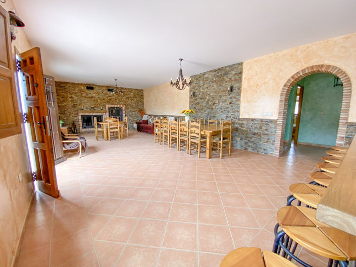 Image No.15-4 Bed Property for sale