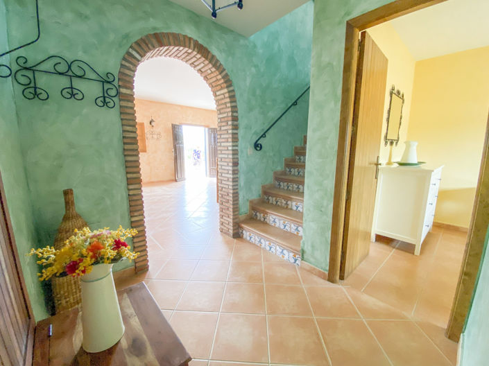 Image No.19-4 Bed Property for sale