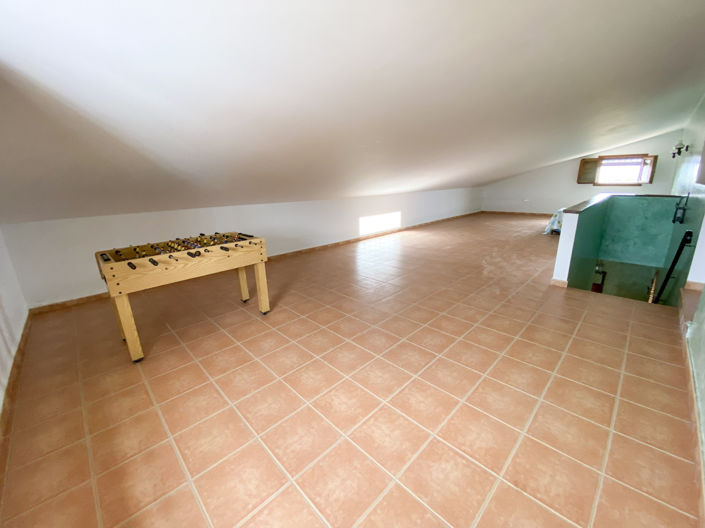 Image No.30-4 Bed Property for sale