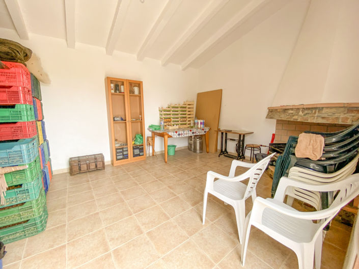 Image No.37-4 Bed Property for sale