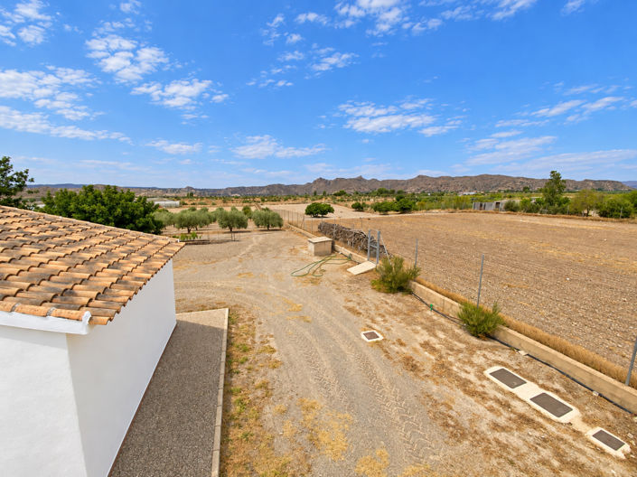 Image No.40-4 Bed Property for sale