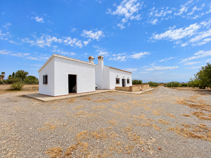 Image No.41-4 Bed Property for sale