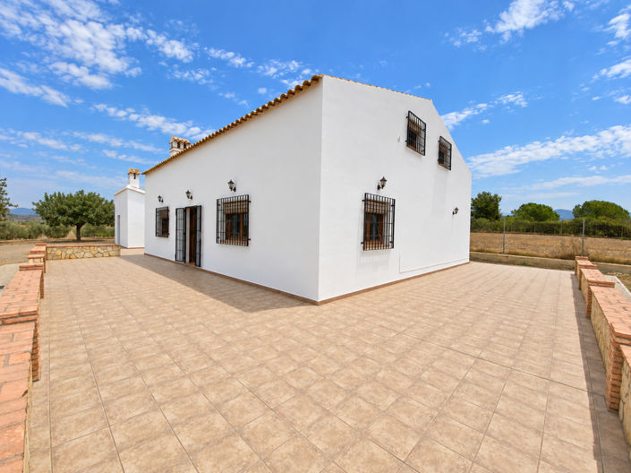 Image No.42-4 Bed Property for sale