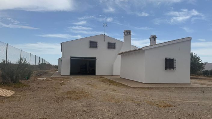 Image No.43-4 Bed Property for sale
