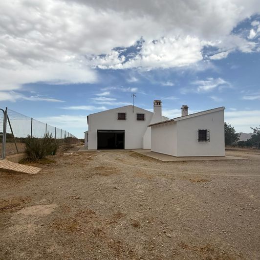Image No.46-4 Bed Property for sale