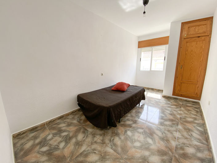 Image No.24-4 Bed Apartment for sale