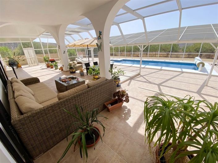 Image No.30-3 Bed Villa for sale
