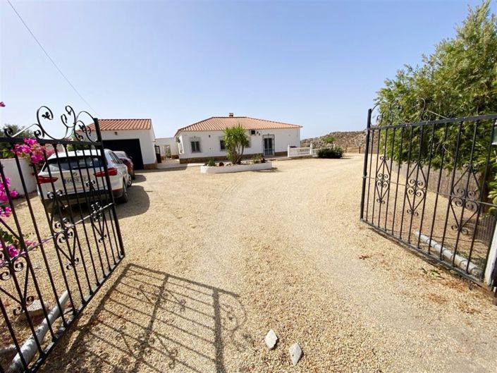Image No.4-3 Bed Villa for sale
