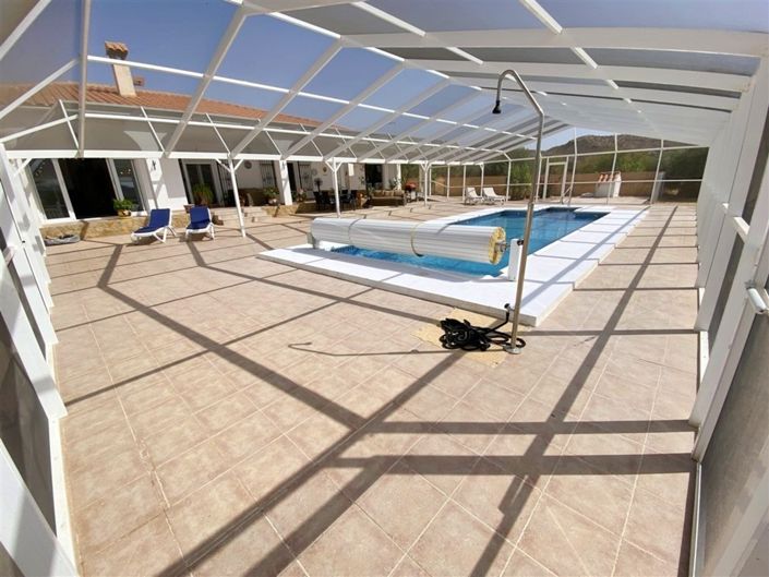 Image No.5-3 Bed Villa for sale