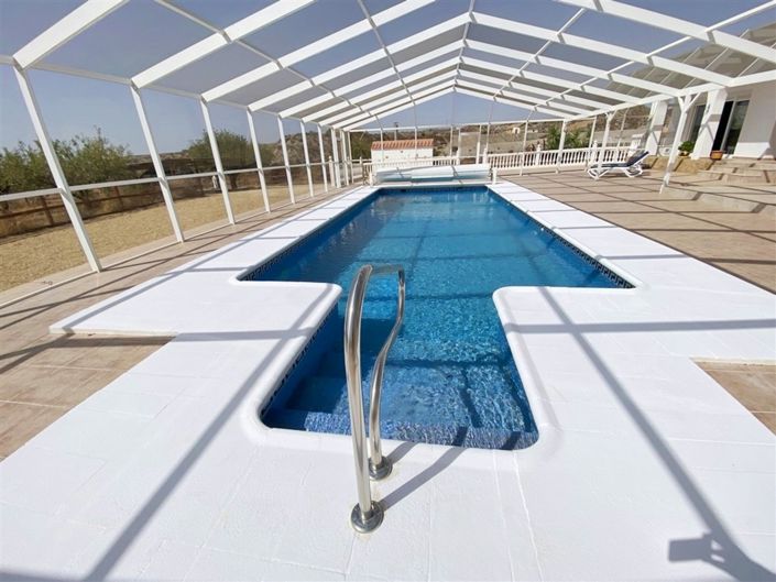 Image No.60-3 Bed Villa for sale