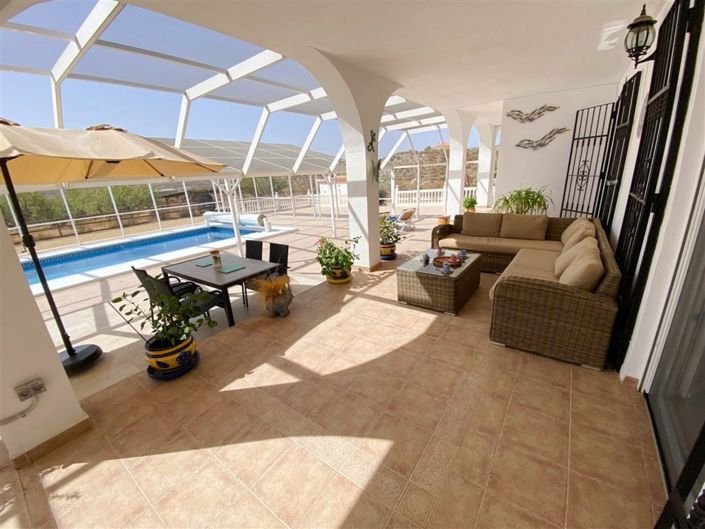 Image No.7-3 Bed Villa for sale