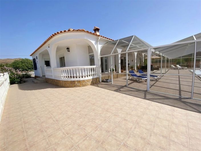 Image No.9-3 Bed Villa for sale