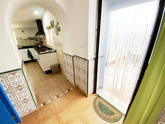 Image No.25-3 Bed Property for sale