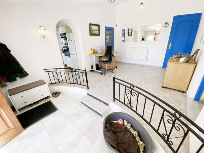 Image No.34-3 Bed Property for sale