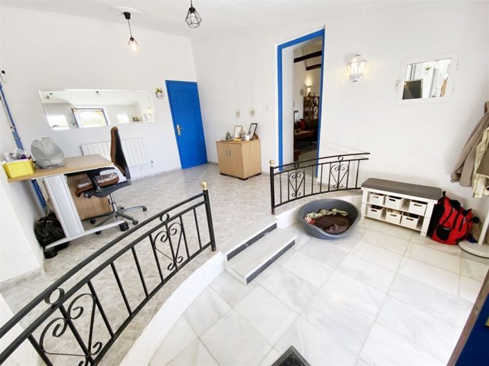 Image No.35-3 Bed Property for sale