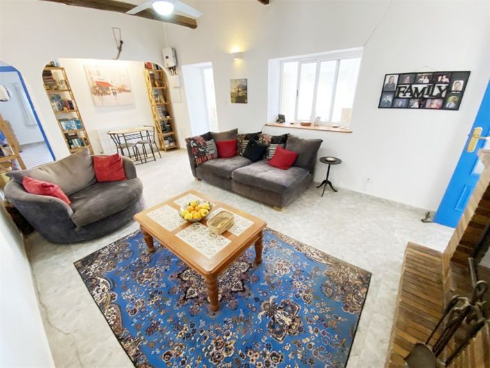 Image No.37-3 Bed Property for sale