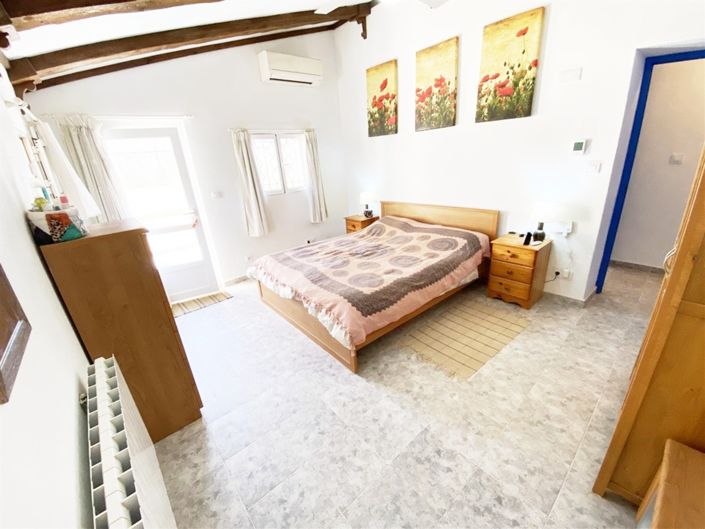 Image No.45-3 Bed Property for sale