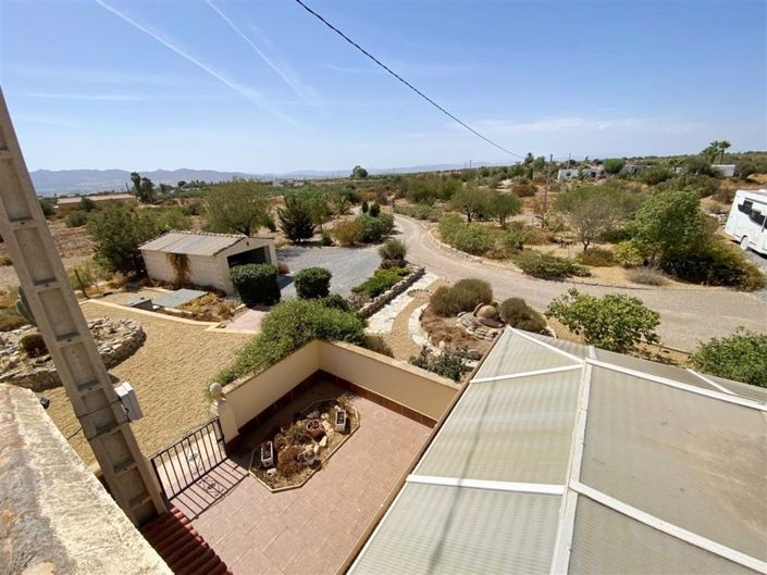 Image No.8-3 Bed Property for sale