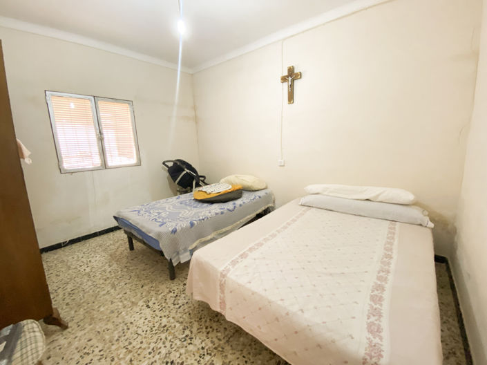Image No.22-3 Bed Property for sale