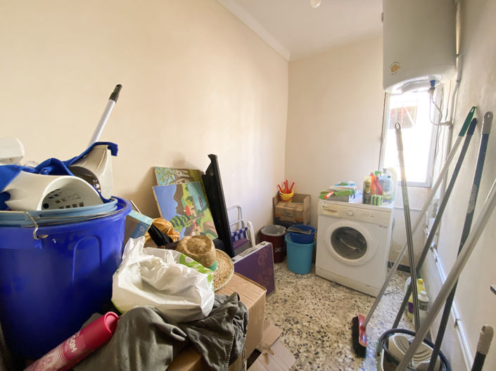 Image No.23-3 Bed Property for sale
