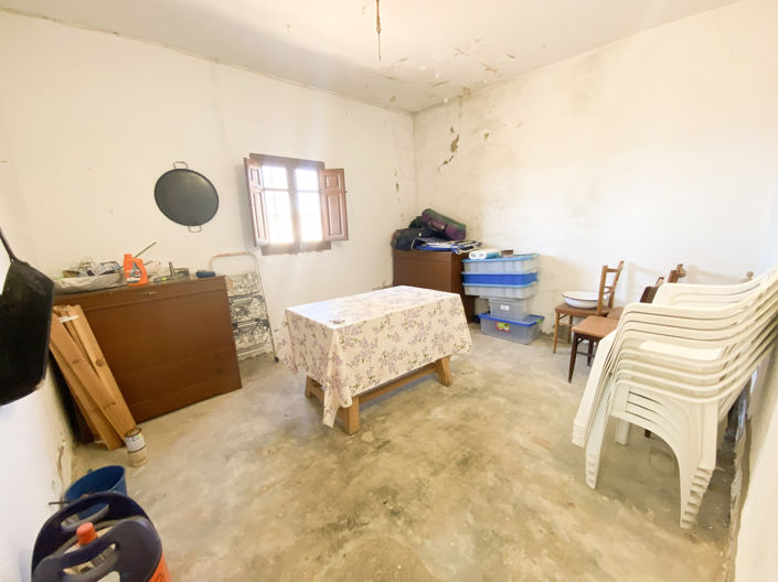 Image No.24-3 Bed Property for sale