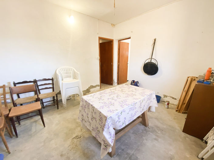 Image No.25-3 Bed Property for sale