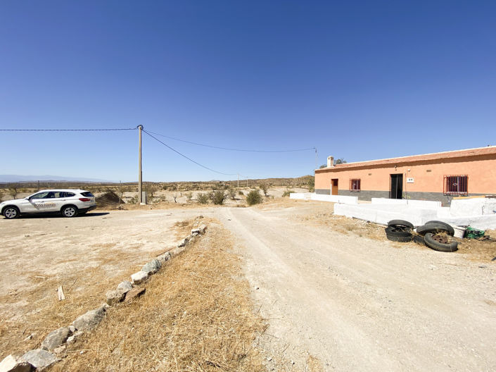 Image No.43-3 Bed Property for sale