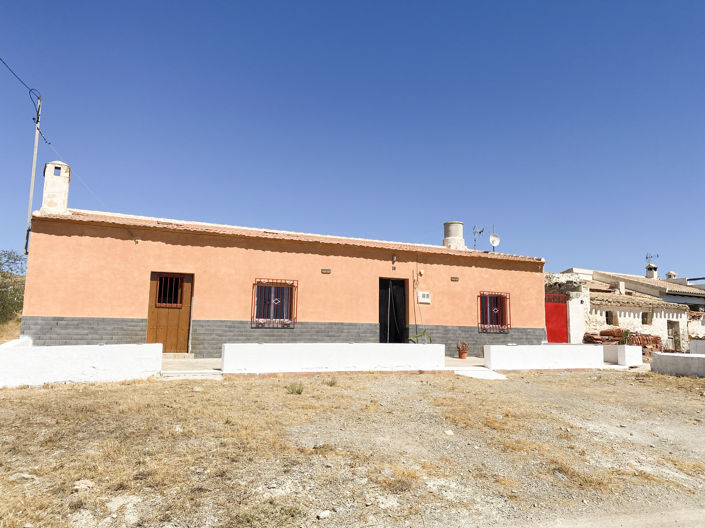 Image No.44-3 Bed Property for sale