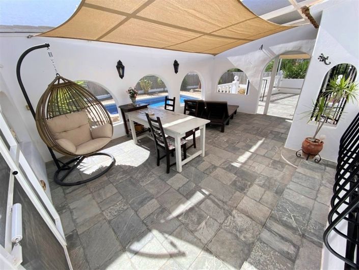 Image No.13-3 Bed Property for sale