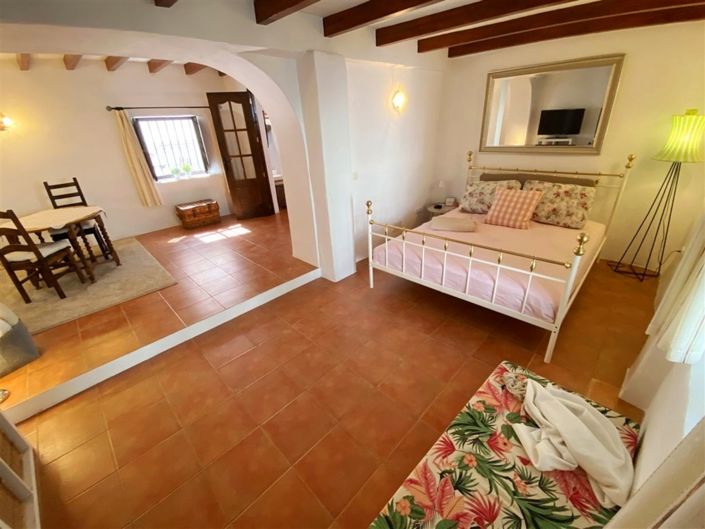 Image No.23-3 Bed Property for sale