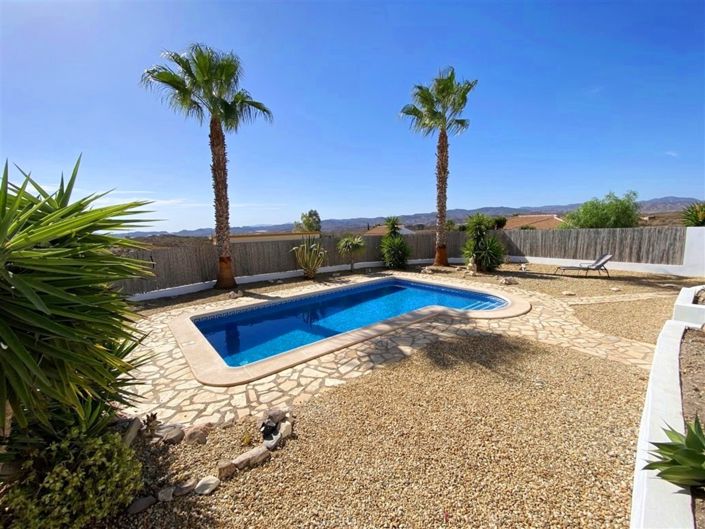 Image No.4-3 Bed Property for sale