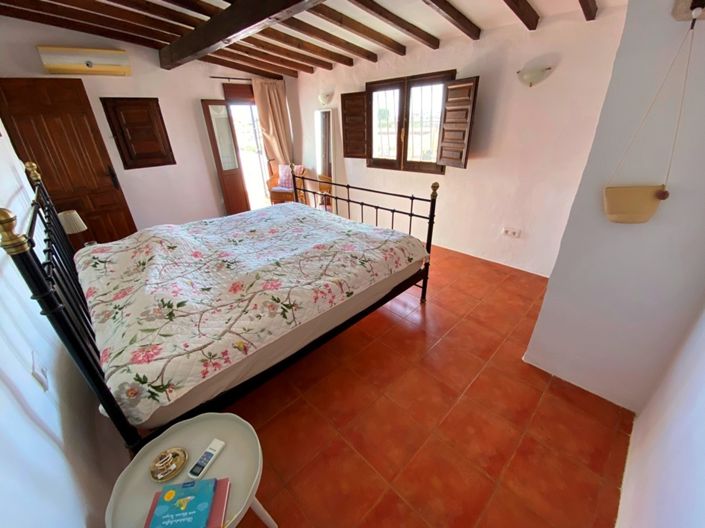 Image No.49-3 Bed Property for sale