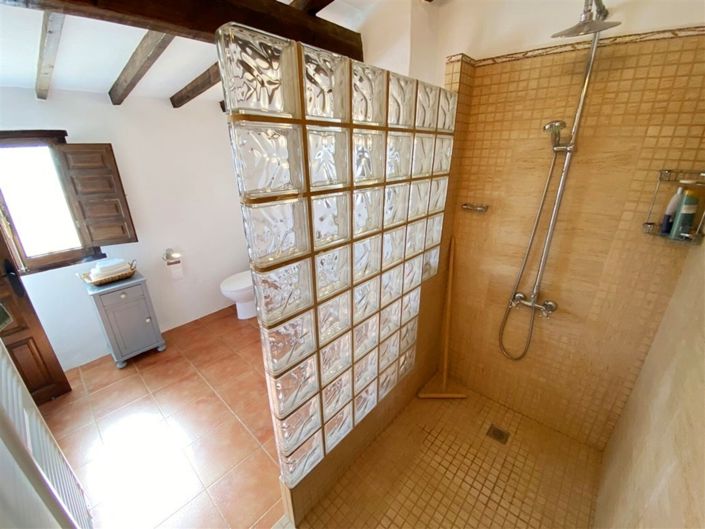 Image No.52-3 Bed Property for sale