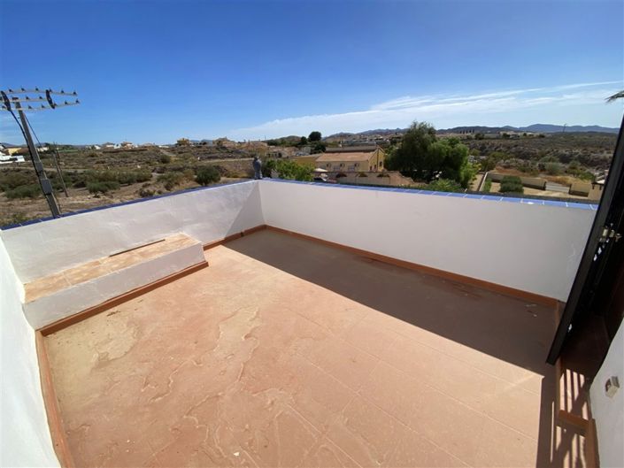 Image No.56-3 Bed Property for sale