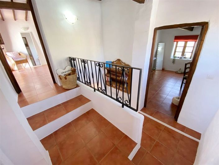 Image No.59-3 Bed Property for sale