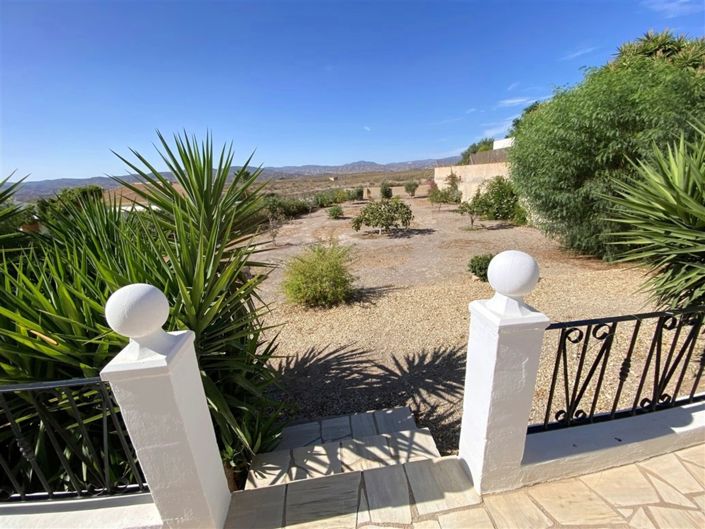 Image No.9-3 Bed Property for sale