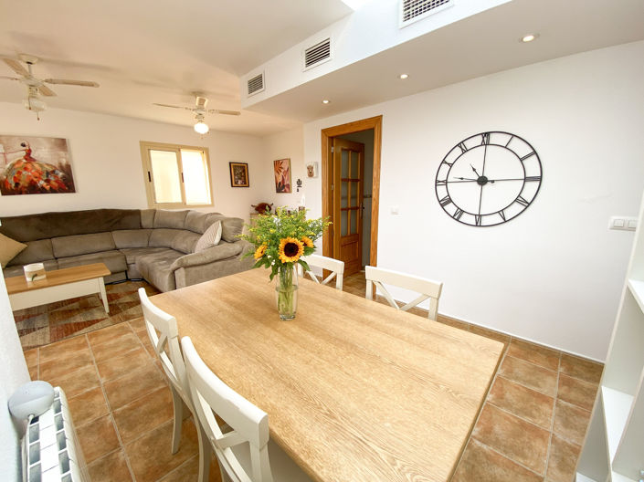 Image No.20-2 Bed Villa for sale