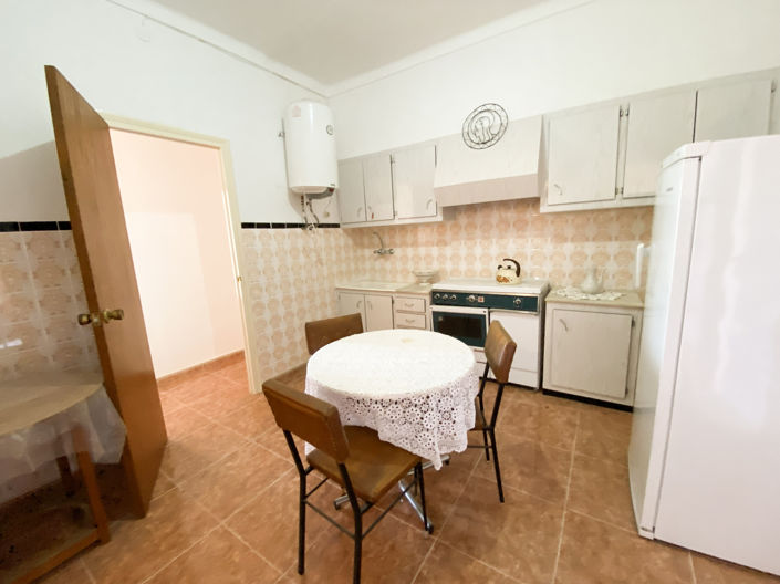 Image No.11-3 Bed Property for sale