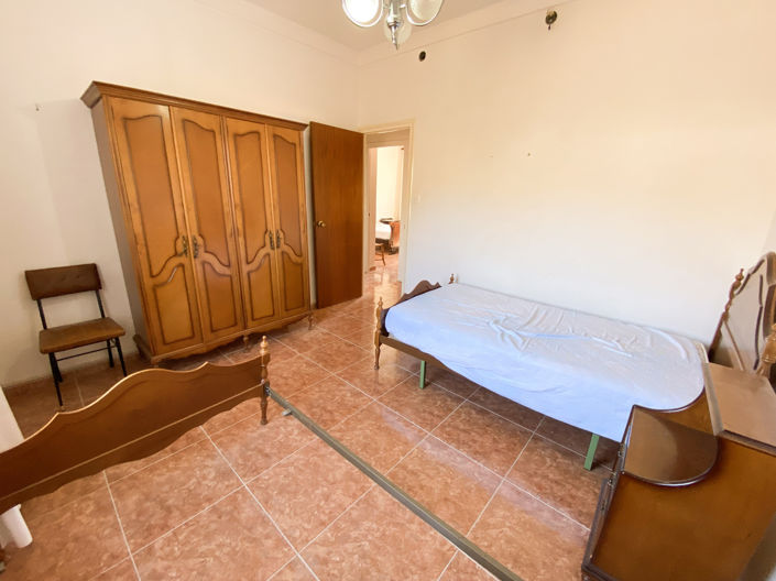 Image No.17-3 Bed Property for sale