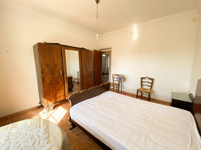 Image No.21-3 Bed Property for sale