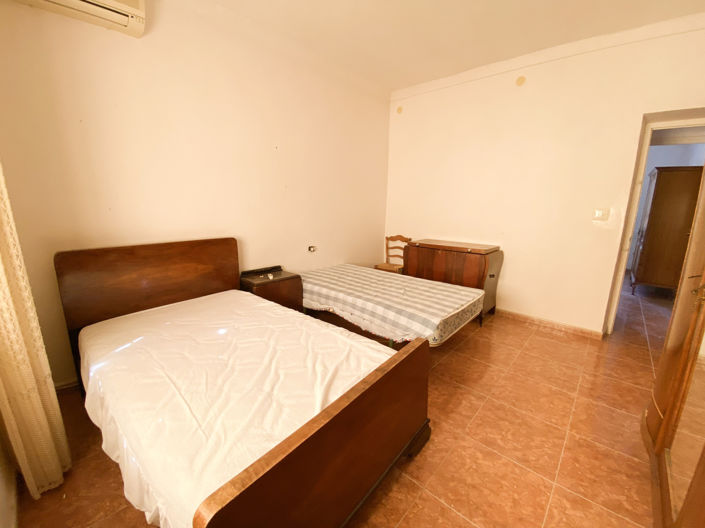 Image No.25-3 Bed Property for sale
