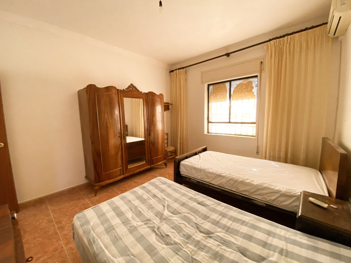 Image No.26-3 Bed Property for sale