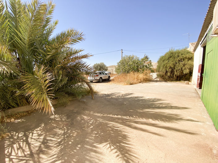Image No.32-3 Bed Property for sale