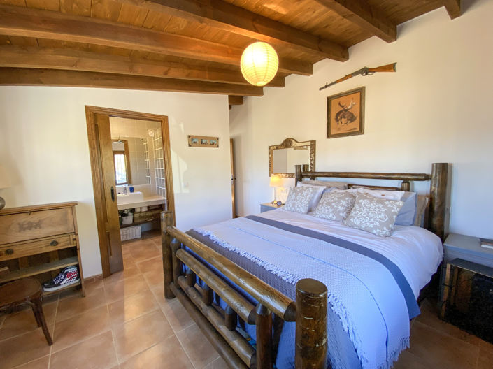 Image No.23-4 Bed Property for sale