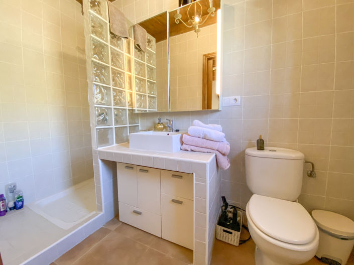 Image No.34-4 Bed Property for sale